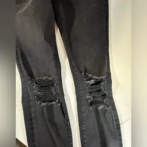 Forever 21 Distressed Knee High Rise Skinny Jeans Black Size 28‎ NWT thumbnail 12
