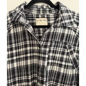 Free People We The‎ Free Indigo Skies White/Black Plaid Shirt Women's Size Small thumbnail 3