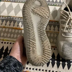 Adidas EUC   thumbnail 3