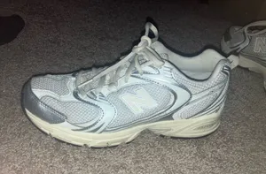 New Balance Sneakers Women’s thumbnail 1