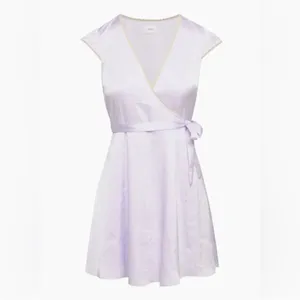 Aritzia‎ Wilfred Mademoiselle Dress Ice Lavender Satin Wrap S thumbnail 4