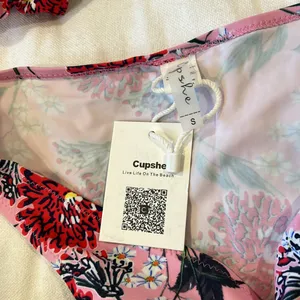 NWT Cupshe‎ Pink Floral Bikini Set👙 thumbnail 4