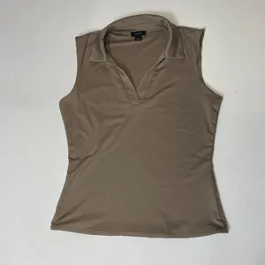 Halogen Women's Brown Sleveless V-Neck Collared Knit Top‎ Size Small NWOT thumbnail 2