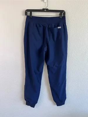 Figs Women's High Waisted Zamora FreeX Lined Jogger Scrub Pant Navy thumbnail 2