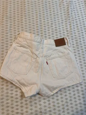 Levi's White Denim High-Rise Shorts thumbnail 2