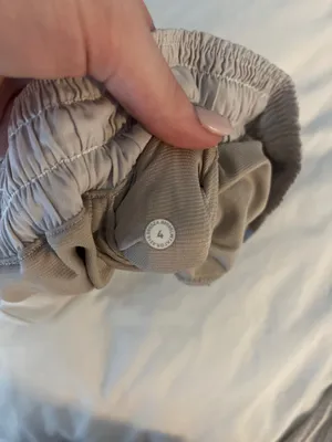 Lululemon Shorts Hotty Hot thumbnail 4