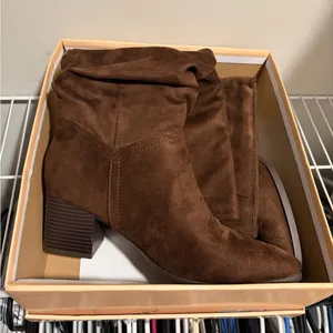 Soda Tall brown suede boots thumbnail 2