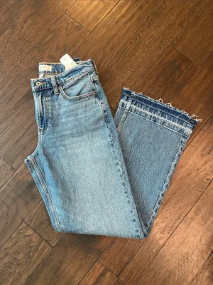 Abercrombie & Fitch The Baggy Low Rise Raw Hem Jeans 26/2R thumbnail 5