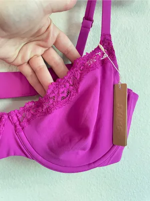 SKIMS Fits Everybody Lace Underwire Bra in Lollipop Size 40C NEW thumbnail 5