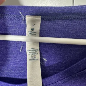 Lululemon Weightless Crew Long Sleeve Top Womens 12 Purple Reflective Running‎ thumbnail 3