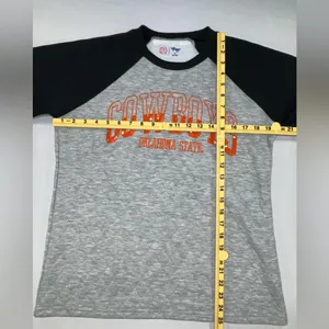 G-III 4Her Oklahoma State Cowboys Woman’s Quilted Sequin Raglan Shirt Medium thumbnail 8