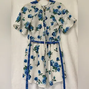 Altar'd State Blue & White Floral Wrap Flutter Sleeve Romper Medium thumbnail 3