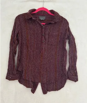 Anthropologie Burgundy Striped Button Back Long Sleeve‎ Shirt Womens Medium thumbnail 1