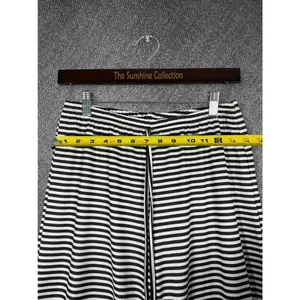 Black And White Striped Wide Leg Pants thumbnail 3