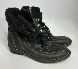 Clarks Nikki Imperial lace up boots Black leather woman's size 8 faux‎ fur thumbnail 1