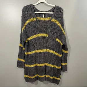 Free People Greenwich Village Oversized Knitted Sweater size M thumbnail 2