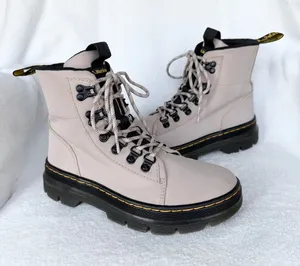 Dr Martens Women’s Size 6 Combs W Fashion Boot Vintage Taupe Poly Twill thumbnail 1
