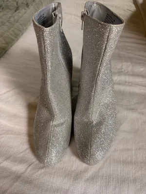 Madden Girl Byrng Silver Glitter Block Heel Ankle Booties Women’s 9 thumbnail 2