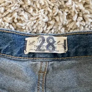 GUC Distressed Exposed Pockets Shorts thumbnail 6