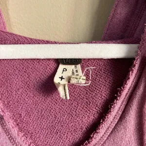 Free People small‎ light purple pullover thumbnail 4