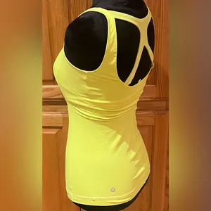 Lululemon Optimal Double Strap Cutout Back Tank Top in Ray‎ Neon Yellow Size 4 thumbnail 14