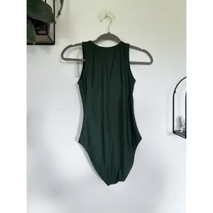 NWT Quince Palm Green Italian Zip-Front One-Piece Swimsuit Size XS thumbnail 4