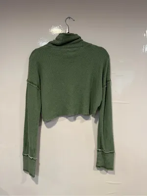 Urban‎ Outfitters Out from Under Cropped Textured Turtleneck Sweater Sage Green thumbnail 3