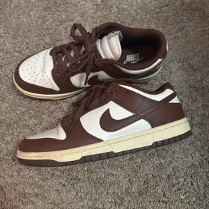 Nike Dunk Low Women’s Sneakers Brown and White thumbnail 3