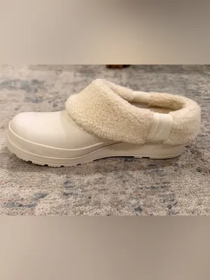 Hunter Cozy Cream Faux Shearling Slip-On Clogs thumbnail 6