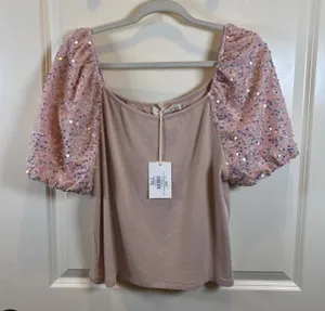 NEW Grace & Emma Boutique Large Pink Knit Shirt Iridescent Sequin Puff Sleeves thumbnail 1