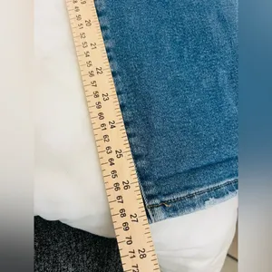 Good American denim jumpsuit, and it has a very clean, modern-utility vibe SZ 2 thumbnail 9