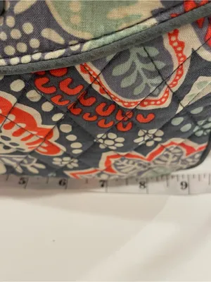 Vera Bradley Nomadic Floral Quilted Crossbody Bag Retired Pattern Zipper Purse thumbnail 9