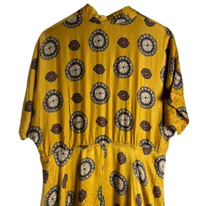 Nissa Marigold Medallion Print Silk Blend Short Sleeve A-Line Midi Dress Size 8 thumbnail 15