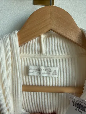 Abercrombie Velour Ribbed Lounge Hoodie Cream M NWT thumbnail 4