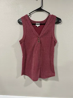 BKE Ribbed Henley Tank Top in Burgundy thumbnail 2