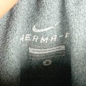 Nike Women’s Size‎ Small Grey Dri Fit Therma Fit Athletic Training Pants thumbnail 3
