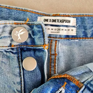 One Teaspoon Bandits Distressed High Rise Women Shorts thumbnail 6