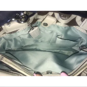 ✨2xHP✨COACH
Signature Satchel Bag✨  thumbnail 5