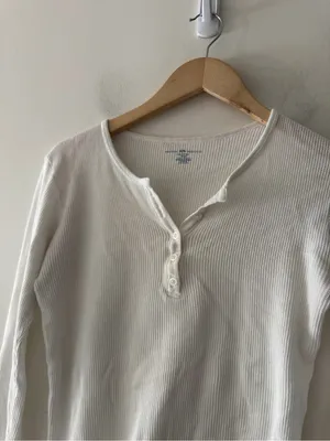 Brandy Melville White Callan Long Sleeve Waffle Knit Henley Thermal‎ Long Sleeve thumbnail 3