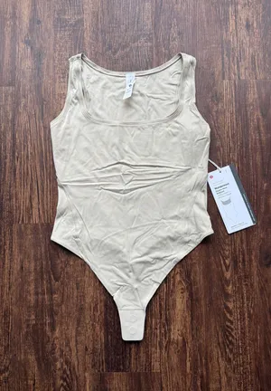NWT Lululemon Bone Nulu Wundermost Square Neck Sleeveless Bodysuit - Size S thumbnail 1