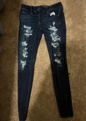 American Eagle Outfitters thumbnail 1