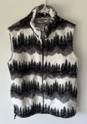 Glacier Gear Outdoor Black White Fleece Vest Forest Tree Scene Alaska Winter thumbnail 1