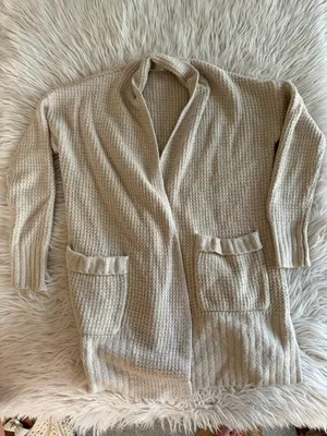 Cardigan thumbnail 2