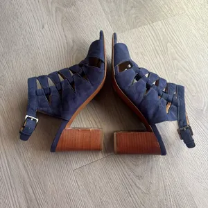 Franco Sarto Faux Suede Cut-Out Heels thumbnail 9