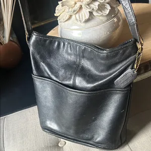 Coach Vintage Black Glove Tanned Leather Bucket Bag No 0660 013 thumbnail 11