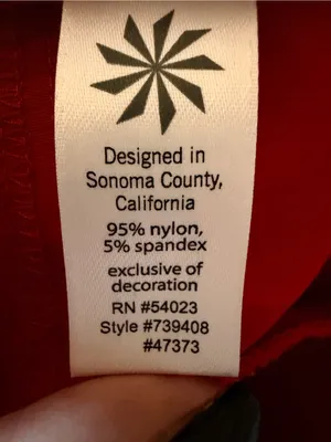 Athleta Nylon Hiking Red Casual Shorts thumbnail 4