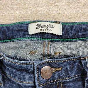 Wrangler Retro Low Rise Boot Cut Jeans Size 0/34 Tall Medium Wash Denim Western thumbnail 8