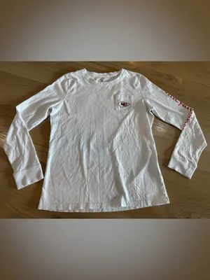 Vineyard Vines Women's White Kansas City Chiefs Helmet Long Sleeve T-shirt XS thumbnail 2