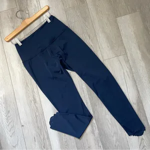 Beyond Yoga Leggings cruz scalloped laser cut womens Navy Blue (medium) workout thumbnail 1