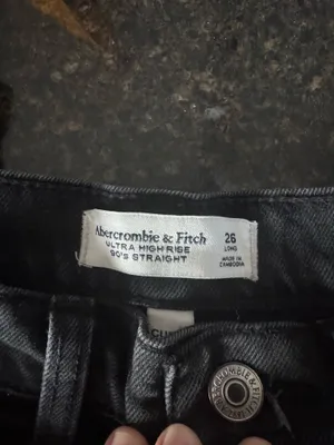 Abercrombie Curve Love Ultra High-Rise 90s Straight thumbnail 6